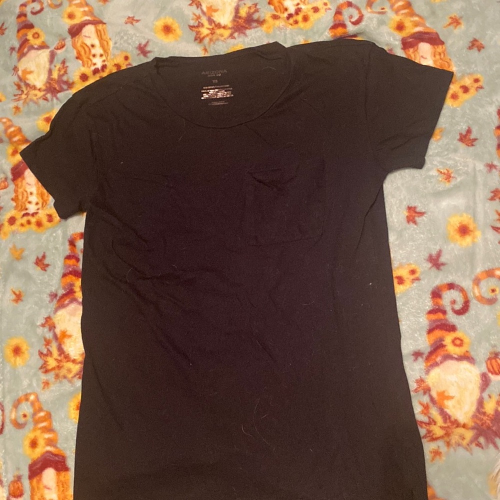 black t- shirt